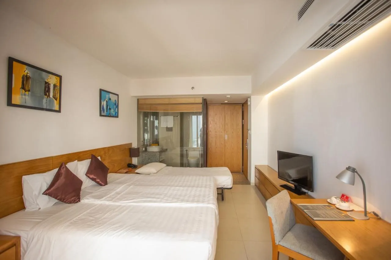Holiday Hotel Nha Trang 3*,  Vietnam
