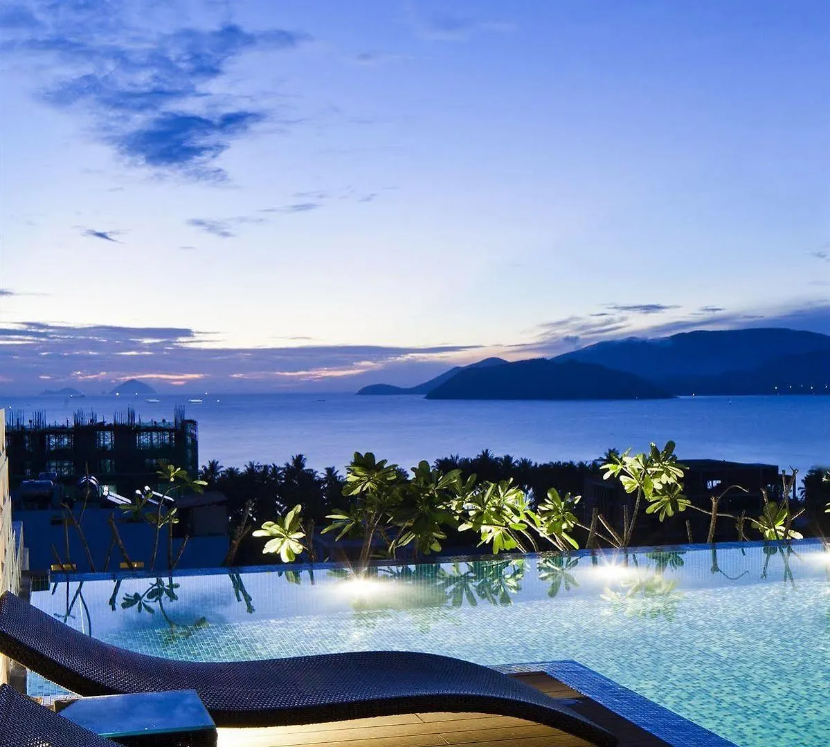 Golden Holiday Hotel Nha Trang 3*,